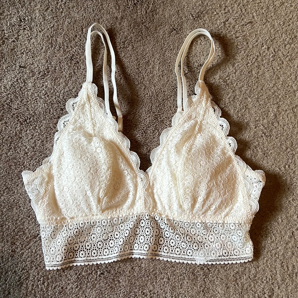 Cream aerie bralette